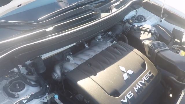 Mitsubishi Outlander GT тест-драйв. Напористый, уверенный, простой..mp4 смотреть онлайн