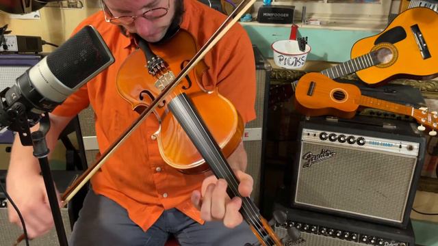2000s Anton Becker Model 1000 4/4 violin смотреть онлайн