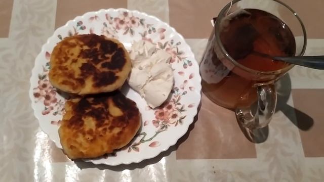 КУПИЛИ ДИВАНЫ/ДОСТАВКА ЕДЫ/КОСИТ В БОГОТОЛЕ/ смотреть онлайн