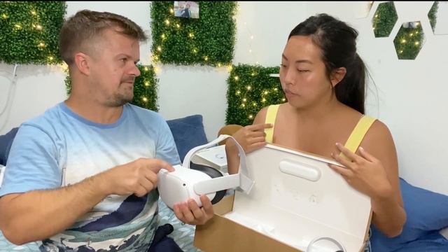 OCULUS QUEST 2 UNBOXING + ACCESSORIES || Is it worth it?? смотреть онлайн