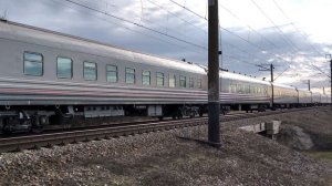 Электровоз ВЛ10 - 1888 с поездом №018Й Симферополь - Москва