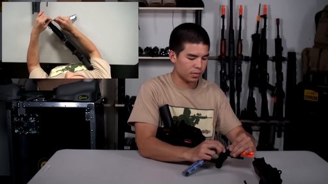 Airsoft GI - JG / KWA / Echo 1 MK36 AEG Battery Installation смотреть онлайн