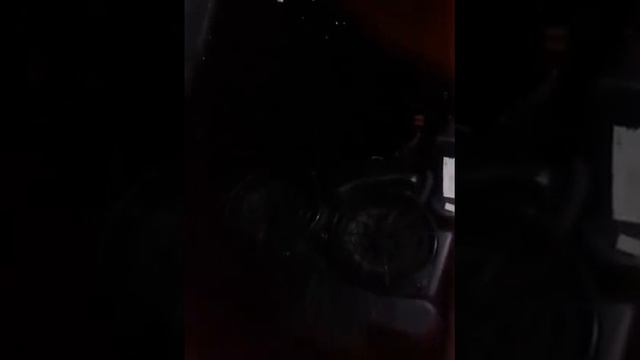 протянул проводку к сабвуверу BOSE 4B5 035 382A (осталось врезать динамики) смотреть онлайн