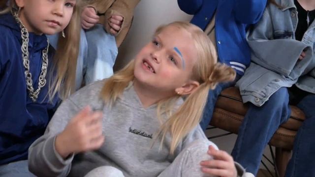 Отчетное видео по современным танцам от группы 7+ медиашколы SKIDS смотреть онлайн