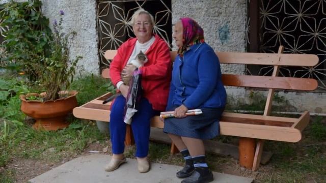 «Где их найти» Зачем американец, живущий в России 5 лет, ищет бабушек у подъезда. смотреть онлайн