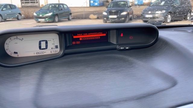 Citroen C3 Picasso 2015, Associer / supprimer son téléphone en bluetooth, comment ça marche? смотреть онлайн