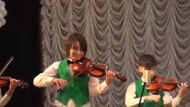 К, Гардель " Танго". ВИКОНУЄ ансамбль скрипалів " Чарівна скрипка", смотреть онлайн