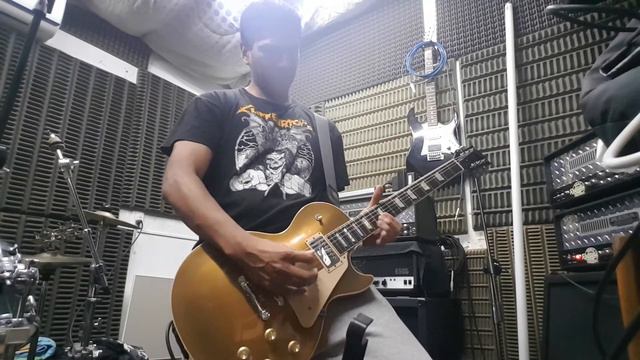GIBSON Les Paul - Gold Top смотреть онлайн