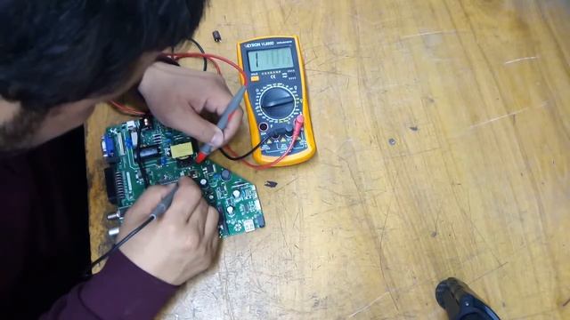 TV Yasin LED-32E100 Экран ёришмаяпти... смотреть онлайн