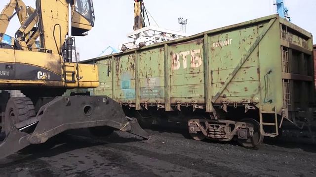 Установка очистки полувагонов за 3 минуты! / Train wagon cleaning/INDUSTRYPROF смотреть онлайн