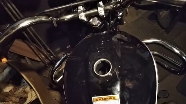 How to close the gas tank cap on a moped смотреть онлайн