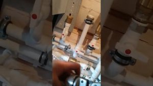 Монтаж системы отопления трубами Bugatti с фитингом фирмы Upanor.
