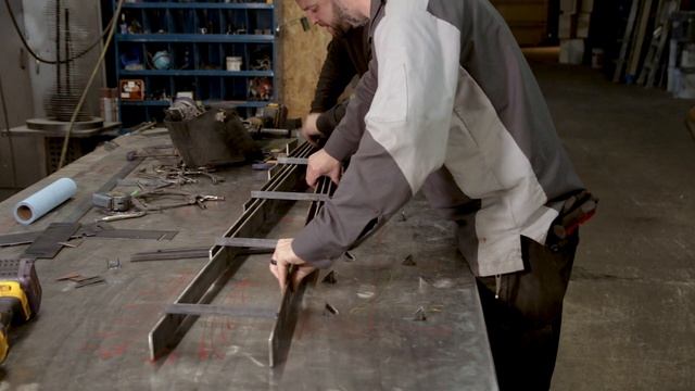 Amazing Raw Steel & Wood Bookcase смотреть онлайн