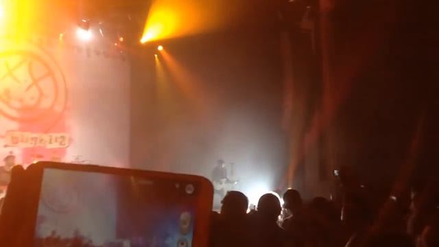 Blink 182 Apple Shampoo the Wiltern 11/13/2013 смотреть онлайн