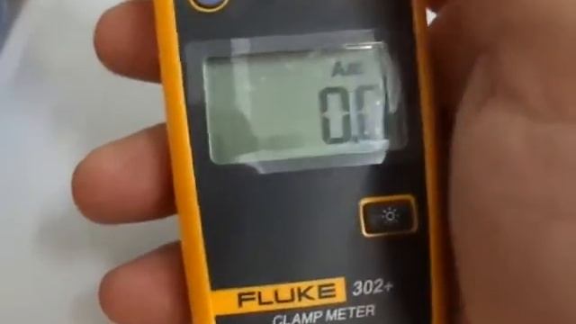 Alicate amperímetro Fluke 302+ смотреть онлайн