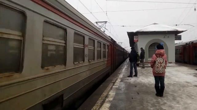 Электропоезд ЭР2Т-7186 станция Нара 28.01.2016 смотреть онлайн