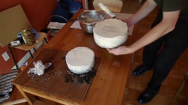 How To Make Fondant Cakes - Complete Tutorial -Part 2 [SaBI6IjIGy0]