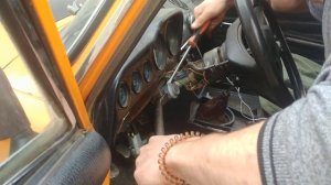 Как снять замок зажигания на ВАЗ 2106