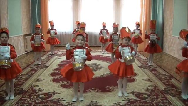 Танец барабанщиц! смотреть онлайн
