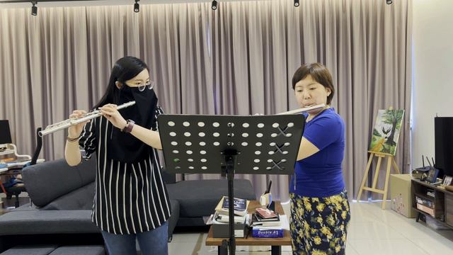 Monday Morning Blues Flute Duet, Kate Cuzner смотреть онлайн