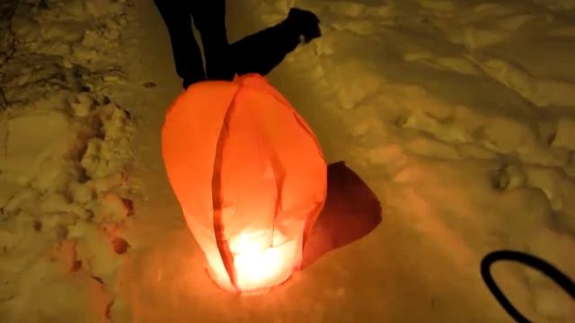 Запускаем небесный фонарик. Зима 2013 смотреть онлайн