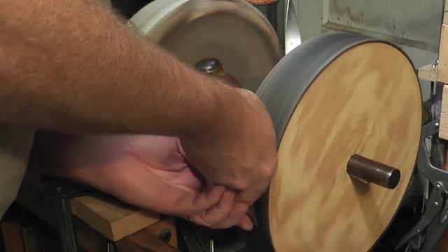 Using the Strop Wheel смотреть онлайн