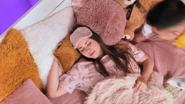 TIKTOK-ГАДЖЕТЫ! Как НЕЗАМЕТНО принести ДОМОЙ КОШКУ | Лайфхаки от Ла-Ла Лайф смотреть онлайн