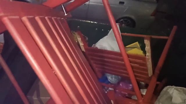 НАХОДКИ НА МУСОРКЕ ЗА ВЕЧЕР смотреть онлайн