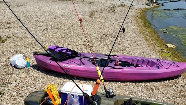 Scared of New Kayaks - Pelican Castaway Angler - Lifetime Tioga смотреть онлайн