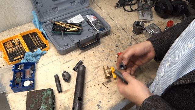 Easy to Make Propane Burner! For Melting Metal at Home, or a Forge! смотреть онлайн