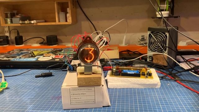 Cosmic Background Radiation Dice - True Random Generator смотреть онлайн