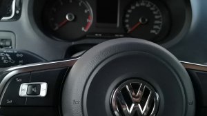 Polo sedan 2018 drive + комфорт подсветка ног