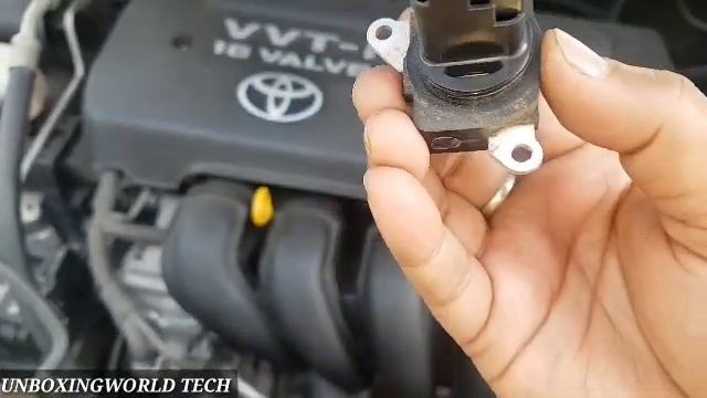 How to open and inspect MAF SENSOR.MASS AIR FLOW SENSOR OF CAR. मास ऐअर फलो सैंसर को खोलने का तरीका смотреть онлайн
