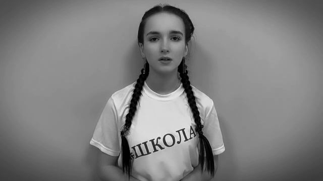 Летела с фронта похоронка ? Стихи о войне читает девушка к 23 февраля. Защитникам России, ВОВ, СВО смотреть онлайн