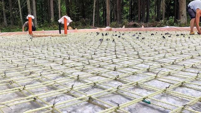 Вязка арматуры и заливка плиты! смотреть онлайн