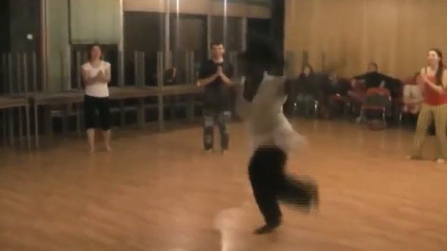 Workshop afrického tanca смотреть онлайн