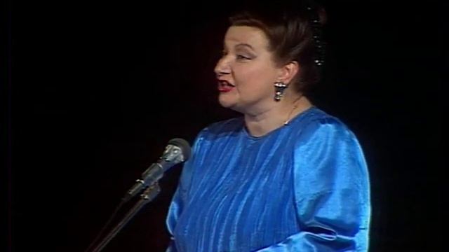 Артисты театра Е. Петросяна - интермедиа "Мы поем частушки" (1991) смотреть онлайн