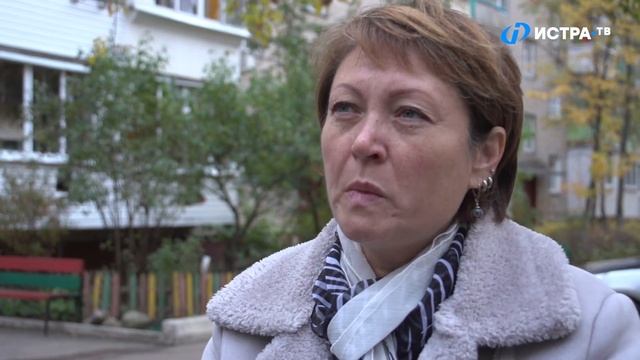 Чей подъезд? смотреть онлайн