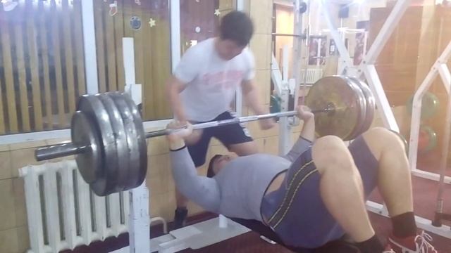 Жим лежа без упора ног 190кг на 6 раз-21год смотреть онлайн