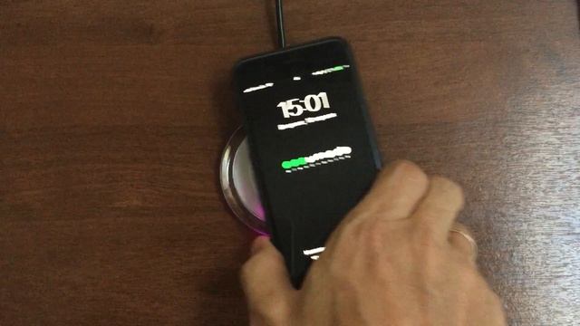 Беспроводная зарядка (БЕЛАЯ) смотреть онлайн