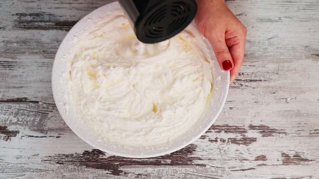 ШОКОЛАДНЫЙ ТОРТ с творожно-сливочным кремом | Шоколадный бисквит | Самый вкусный шоколадный торт смотреть онлайн