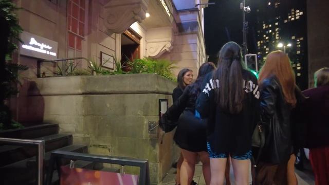 Манчестер ночная жизнь 2023 / MANCHESTER WALKING TOUR NIGHTLIFE смотреть онлайн