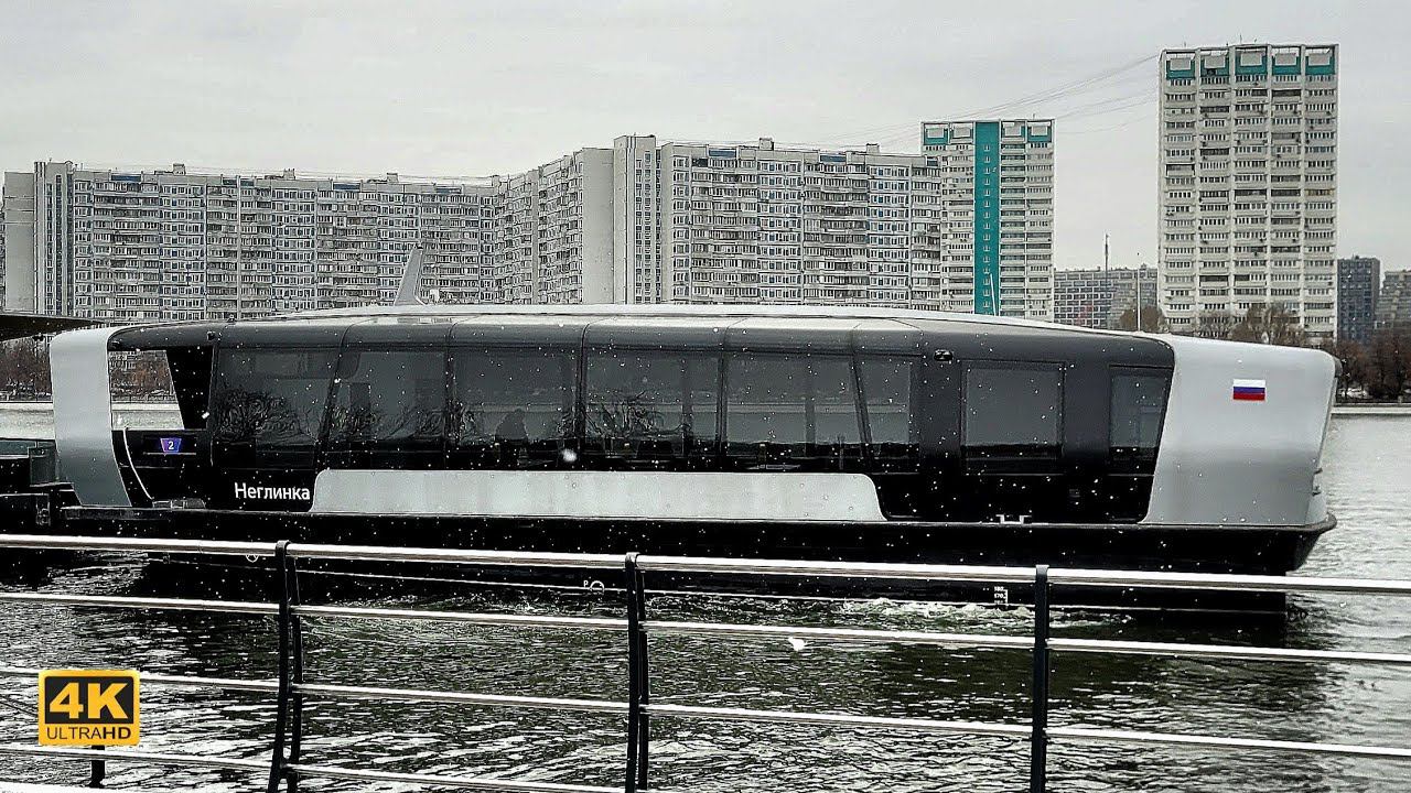 Аквабус. Прогулка по Москве-реке в мороз смотреть онлайн