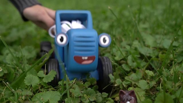 Синий Трактор приехал и помог Холи - Поиграем в Синий Трактор - Поиграйки и мультики для детей смотреть онлайн