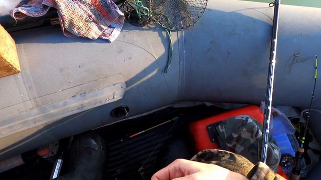 ПОСЛЕДНЯЯ ОСЕННЯЯ РЫБАЛКА ЭТОЙ ОСЕНИ НА КАРАСЯ | РЫБАЛКА 2021 смотреть онлайн