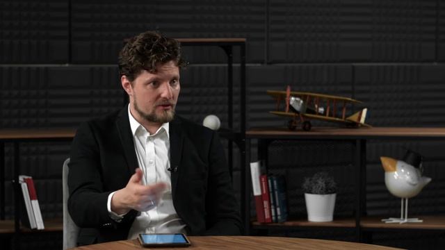 Цикл «Час науки». Кавокин Алексей Витальевич смотреть онлайн