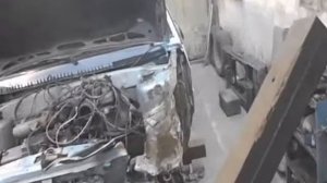 ремонт ВАЗ 2114 в гараже на самодельном стапеле