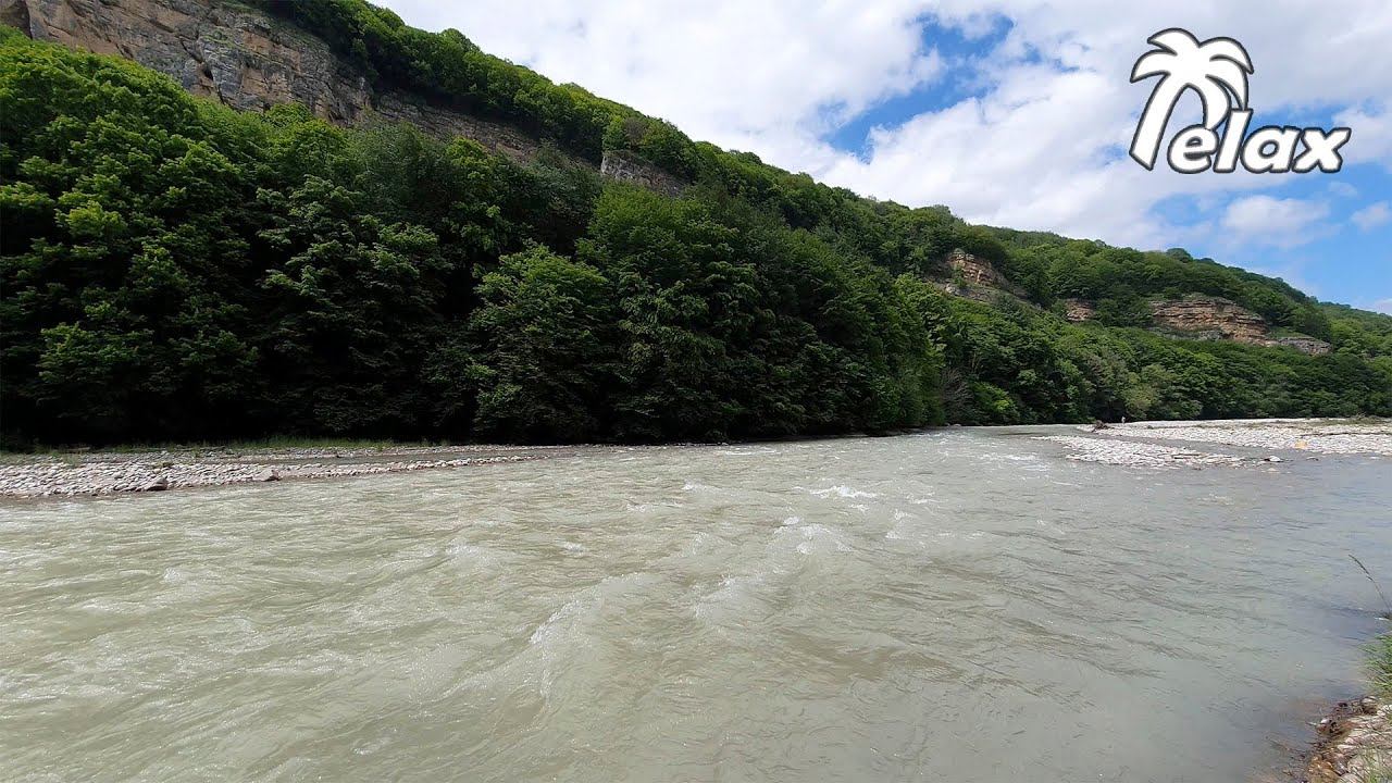 Sounds of a River Flowing in the Mountains - Relax your mind with White Noise смотреть онлайн