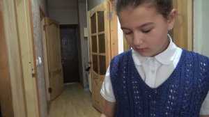 Девчонки взрослеют) Стали наряжаться в школу. Вернулись Настя с Софийкой. г 24 04