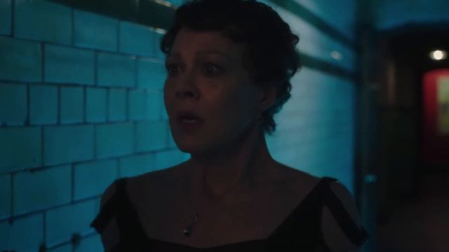 На небе только и разговоров, что о море... (Томас Шелби, Альфи Соломонс, Острые козырьки) смотреть онлайн